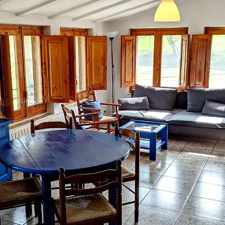 Mas El Carrer Apartment *