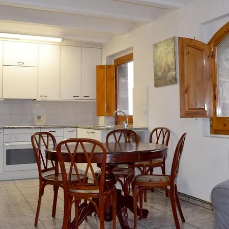 Mas El Carrer Apartment *